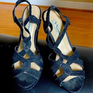 Nina high heel black wedges